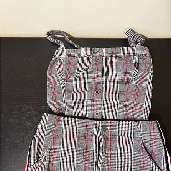 Hollister Plaid Two Piece Set - Picture 6 of 8